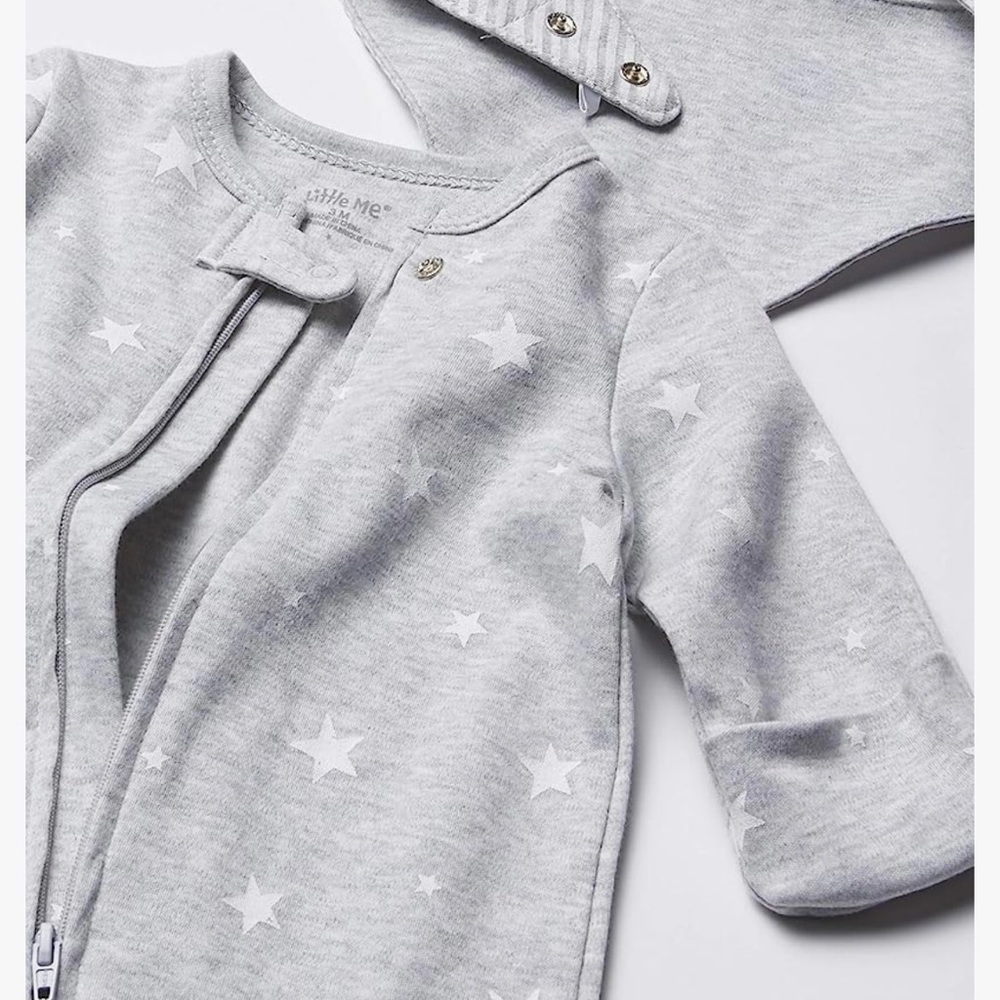 Little Me “Stars” Zip Footed One-Piece and Coordinating Bib, Size 6M